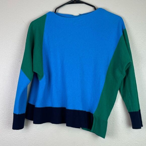 St. John Wool top - Picture 2 of 7